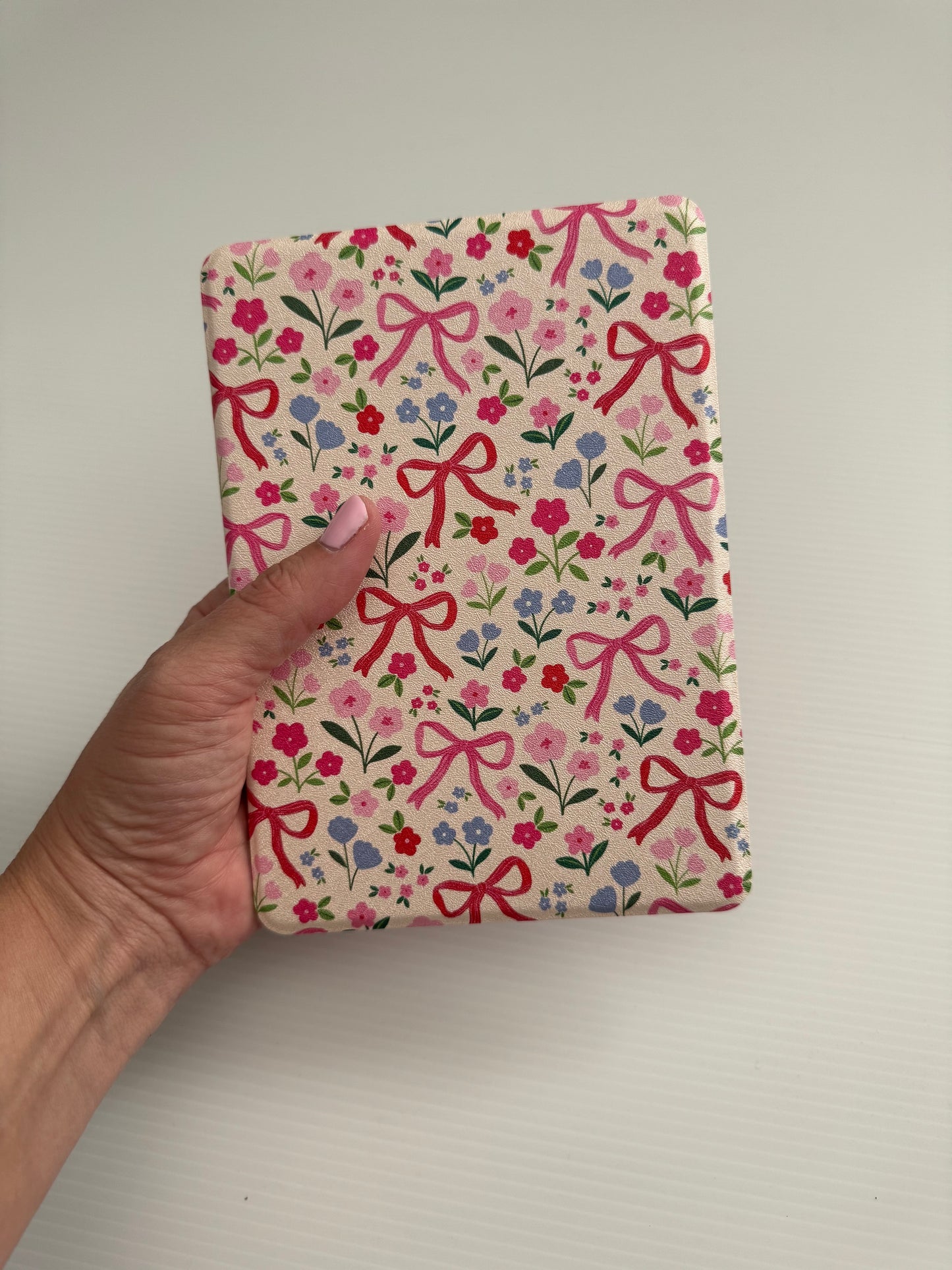 Bows + Flowers/ Wholesale Clear Back  Kindle Cases- PACK of 3