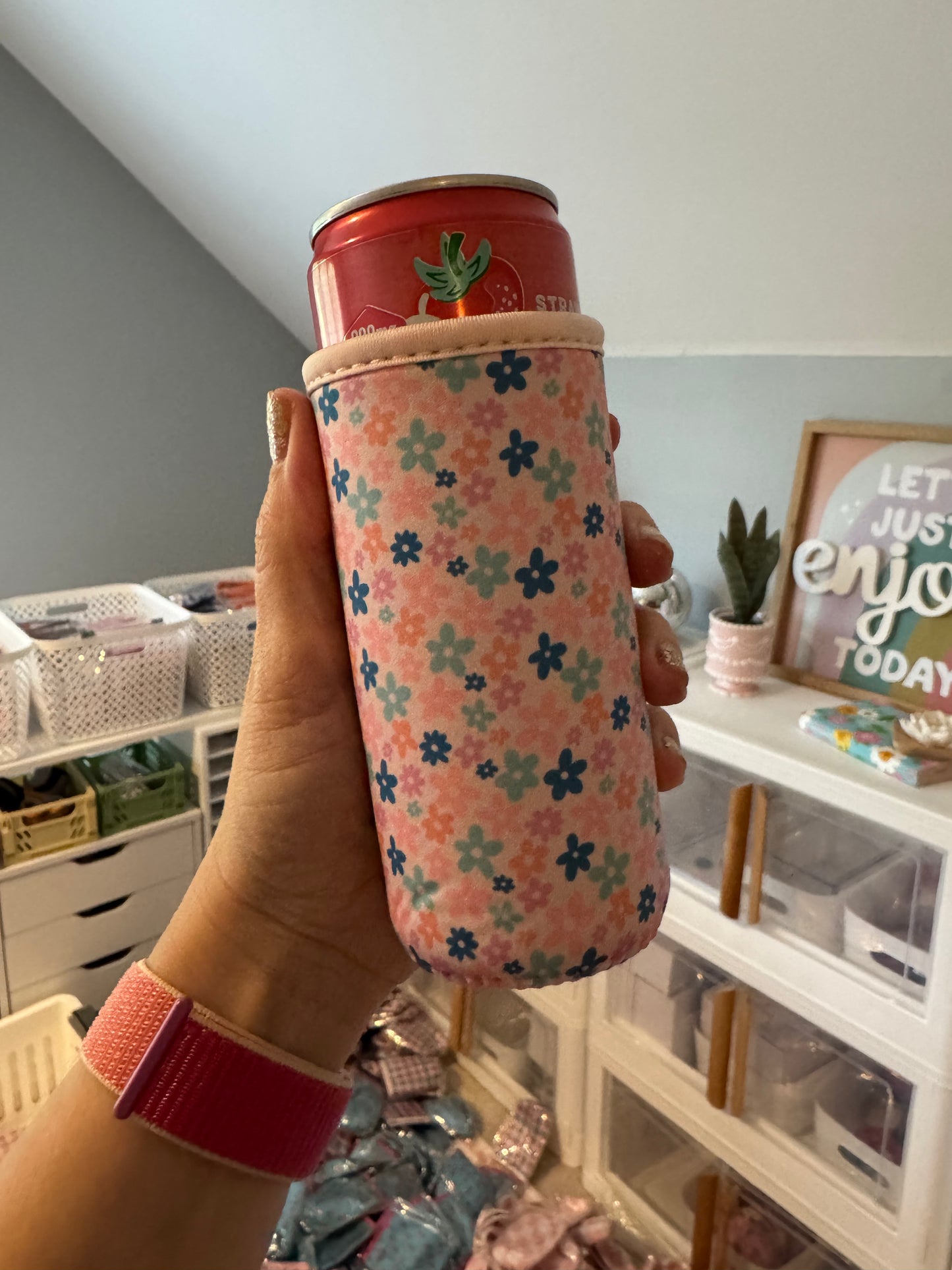 Pretty Retro Flowers Tall Can Coozies