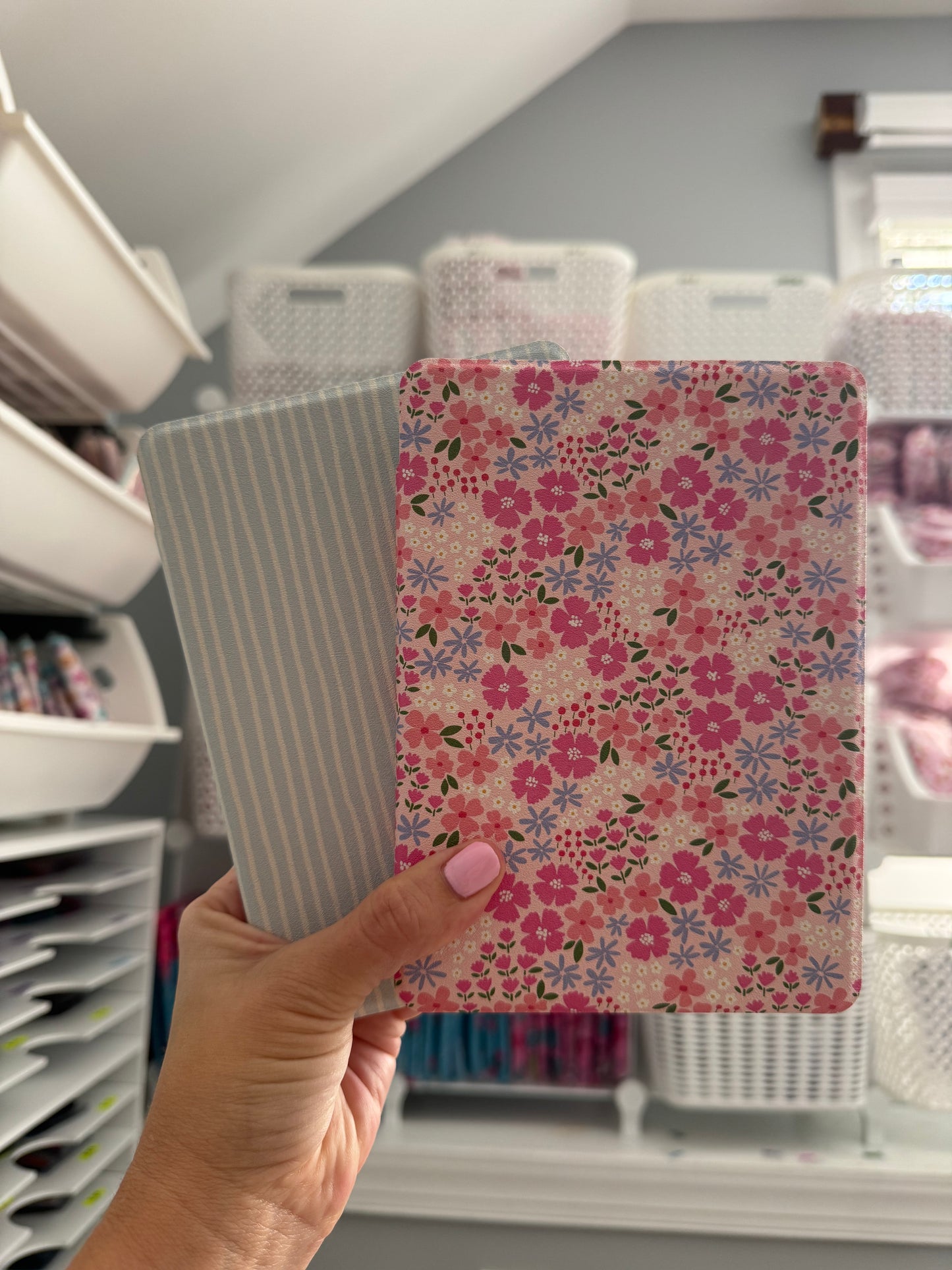 PICK YOUR DESIGN- Clear Back Kindle Case