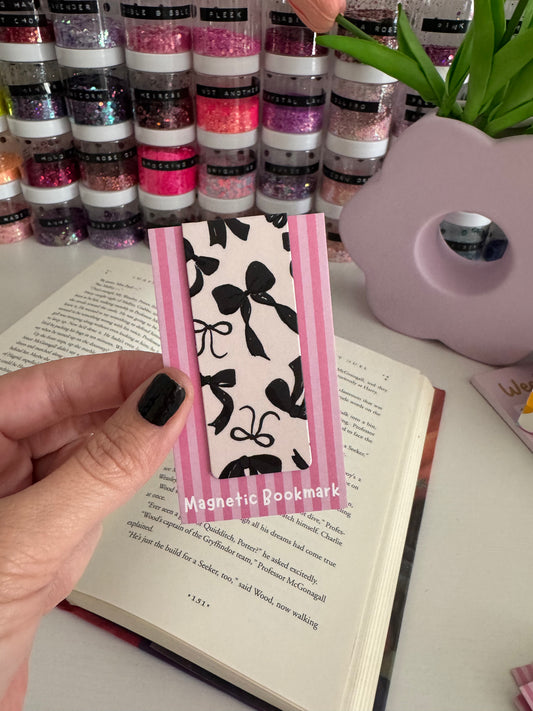 Black Bows Magnetic Bookmarks (Pack of 5)